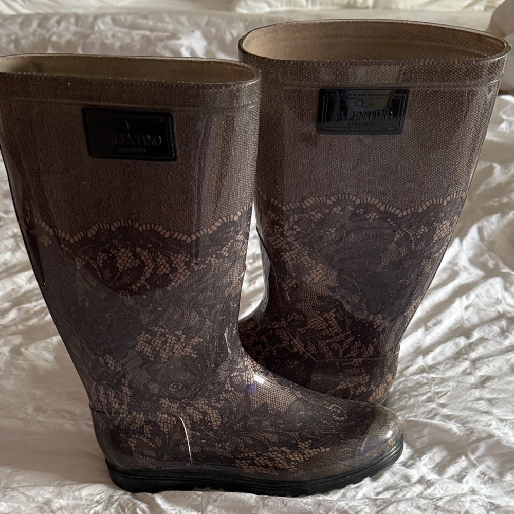 Valentino Garavani Brown Lace Winter Rain Boots